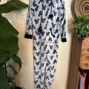🎉SALE🎉Gray and Black Mickey Mouse Romper/PJ Set